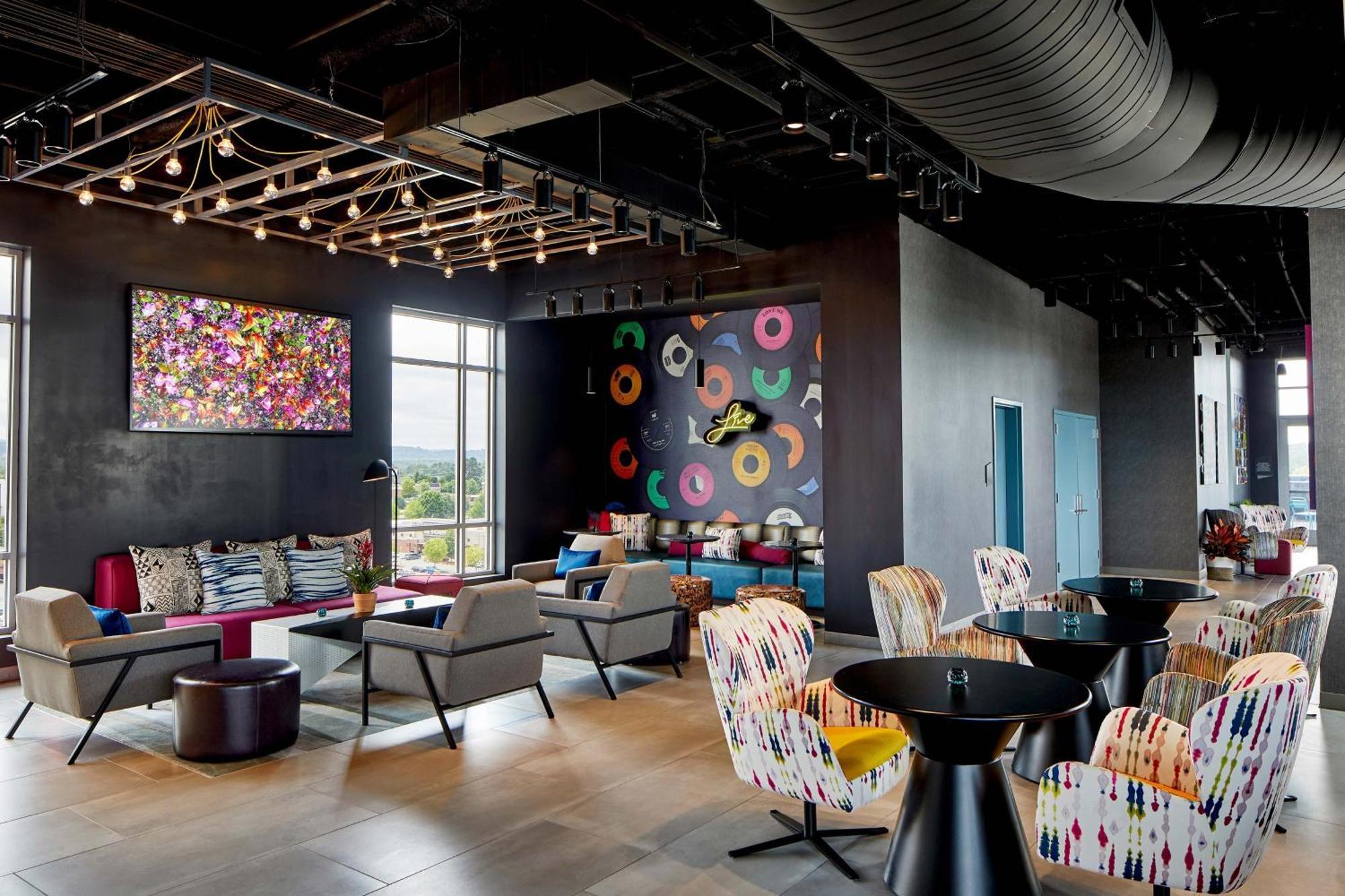 Aloft Chattanooga Hamilton Place Exterior photo